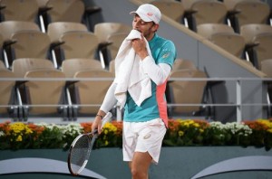 Teenager Jannik Sinner Shocks 11th Seed David Goffin In French Open First Round