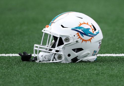 Miami Dolphins Say They’ll Stay In Locker Room For Nfl National Anthem. ‘we Don’t Need Another Publicity Parade’