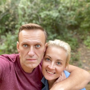 ‘you Are Good People:’ Navalny Thanks Russian Pilots, Medics
