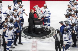 Tampa Bay’s Stamkos In Rare Company As Injured Cup Captain