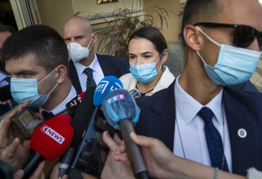 Macron Meets Belarus Opposition Leader, Pushes For Mediation