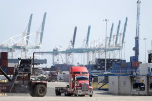 Economy Plunges 31.4% In Spring But Big Rebound Expected