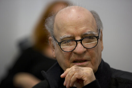 Argentine Cartoonist Quino, Creator Of “mafalda” Comic, Dies