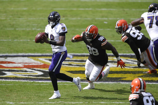 Jackson Throws 3 Td Passes For Ravens In 38 6 Rout Of Browns