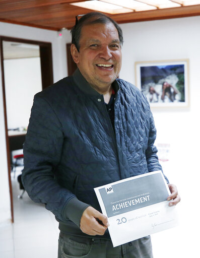 César Garcia, Ap Colombia Reporter, Dies After Illness At 61
