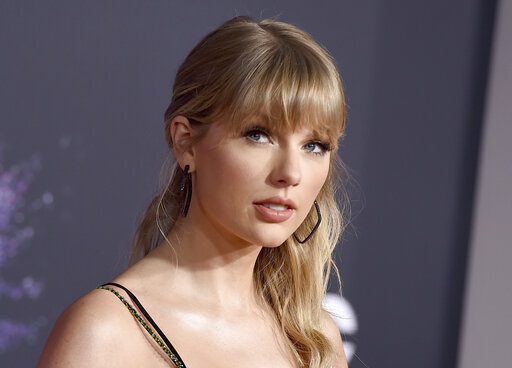 Texas Man Sentenced To Prison For Stalking Taylor Swift