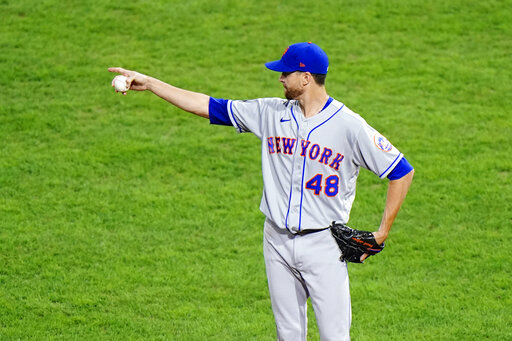 Degrom Exits With Hamstring Spasm, Mets Rally Past Phils 5 4