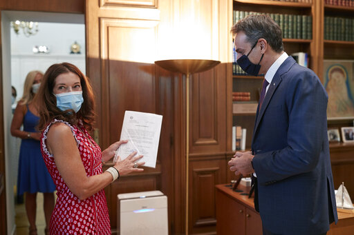 Popular Uk Author Victoria Hislop Granted Greek Citizenship