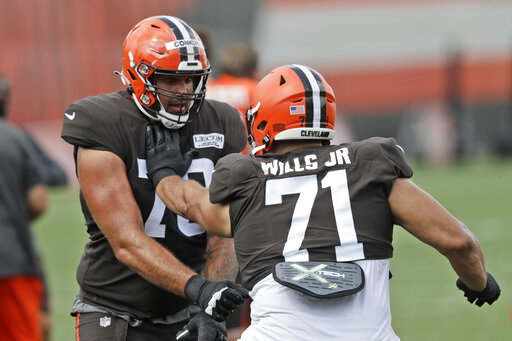Browns Tackle Conklin Not Starting Against Bengals