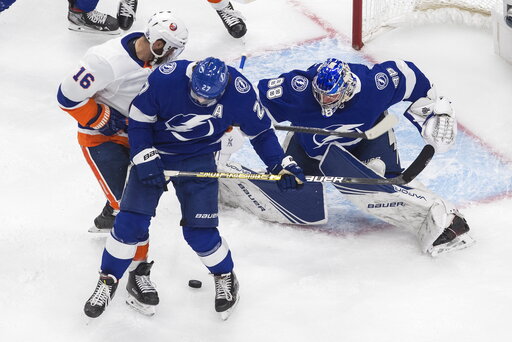 Kucherov Scores Late; Lightning Take 2 0 Lead Over Islanders