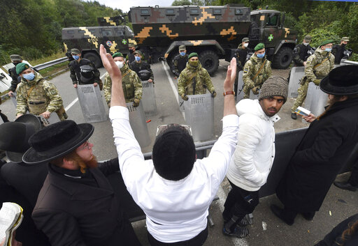 Jewish Pilgrims Retreat From Ukrainian Border