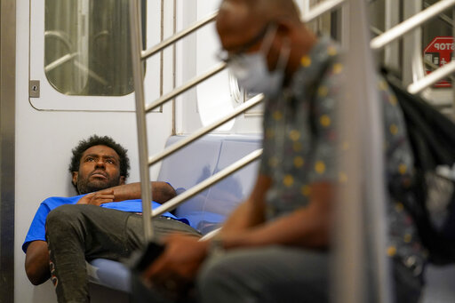 Nyc Tries $50 Fines To Get Scofflaws To Don Masks On Subway