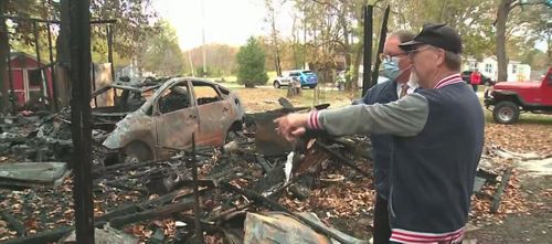 Il 70 Year Old Veteran Called A Hero After Rescuing Neighbors From Their Burning Home