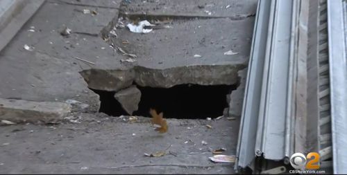 Man Falls 12 15 Feet Into Hole After Sidewalk Collapses