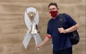 Washington Football Team Coach Ron Rivera Rings The Bell After Completing His Last Round Of Cancer Treatments