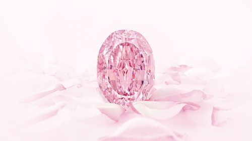 ‘ultra Rare’ Purple Pink Diamond Sells For A Record $26.6m