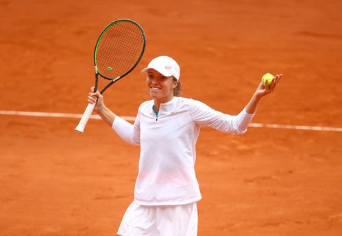 Iga Swiatek Powers Into French Open Final To Continue Roll, Make History