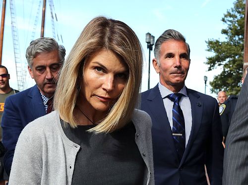 Lori Loughlin Begins Two Month Prison Sentence In College Admissions Scandal