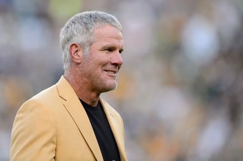 Nfl Legend Brett Favre Endorses Trump For President