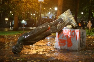Protesters Knock Down Roosevelt, Lincoln Statues In Portland