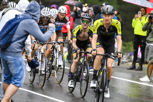 The Latest: Coronavirus Hits Giro D’italia Cycling Race