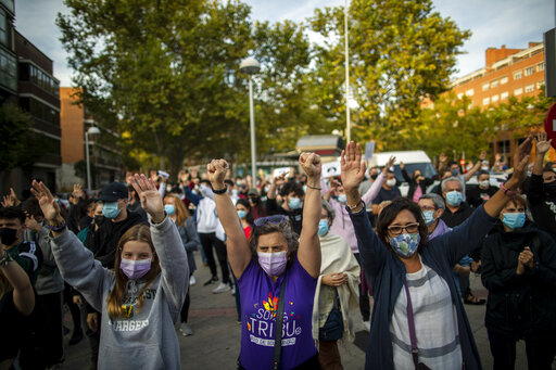 Madrid Officials Reluctantly Ready City For Partial Lockdown