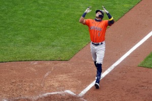 Leading Off: Astros Making Noise, Phillies Seeking New Gm