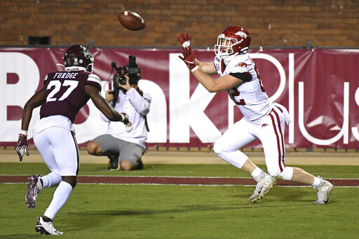 Arkansas Snaps 20 Game Sec Skid, 21 14 Vs. Mississippi St.
