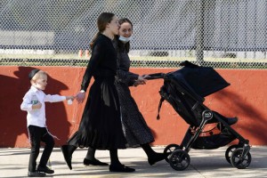 Nyc Seeks To Reinstate Virus Restrictions In Some Spots