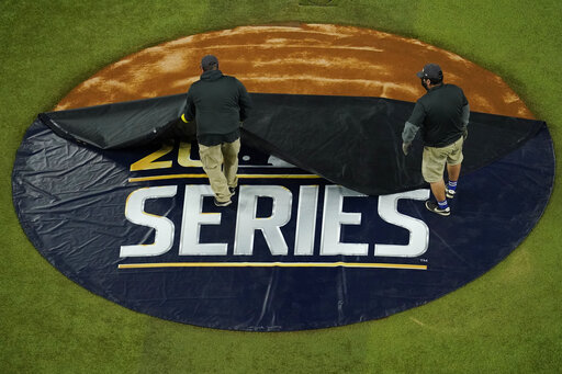 The Latest: Ballpark Roof Closed For World Series Game 3