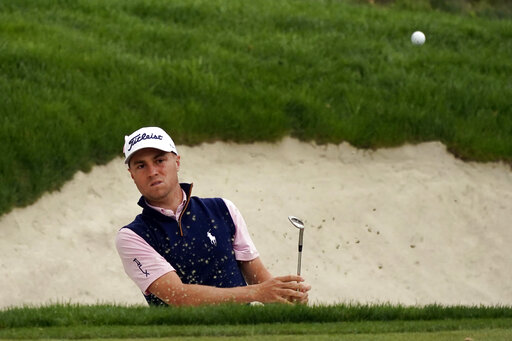 Late Birdies Let Justin Thomas Keep Slim Lead At Sherwood
