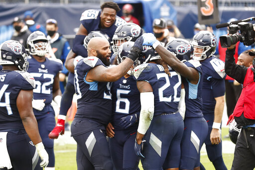 The Latest: Matchup Of Unbeatens Highlights Early Games