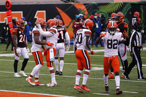 Hurting Mayfield, Browns Score Late, Outduel Bengals 37 34
