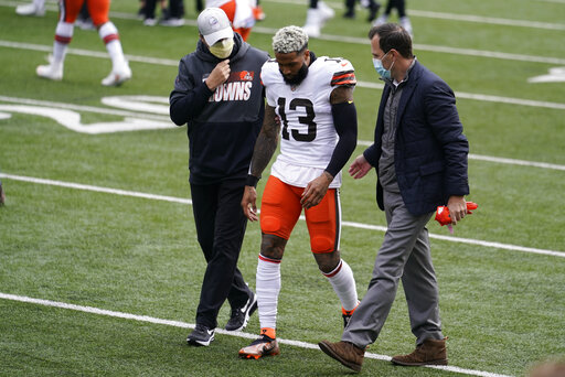Browns’ Beckham, Washington’s Collins Leave With Injuries