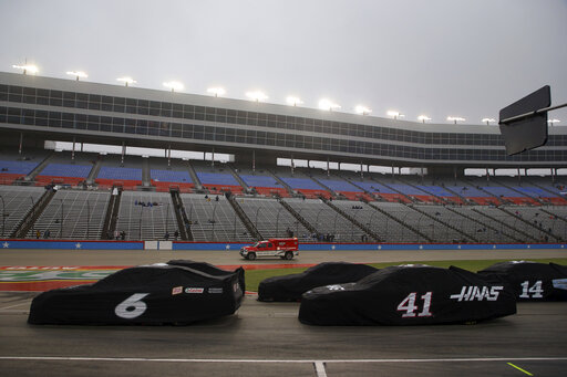 Nascar Cup Playoff At Texas Still On Hold Because Of Rain