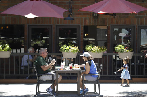 Fed Up: California Restaurants Seek Booze, Health Fee Refund