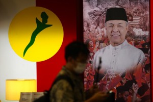 Embattled Malaysian Pm Gets Respite But Survival In Balance