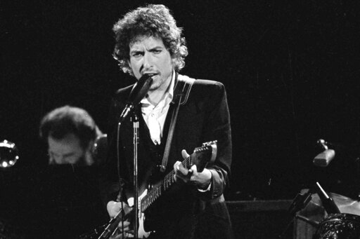 Blowin’ In The Wind: Lost Interviews Hold New Dylan Insights
