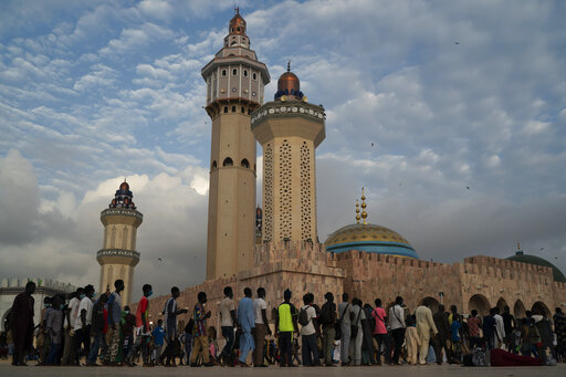 Tens Of Thousands Attend Senegal Pilgrimage Despite Covid 19
