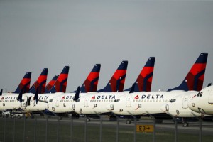 Airline Shares Get A Boost From Trump’s Late Tweets