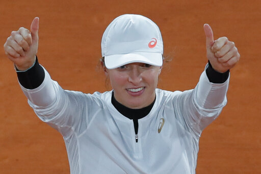 The Latest: Swiatek Slated To Face Podoroska At French Open