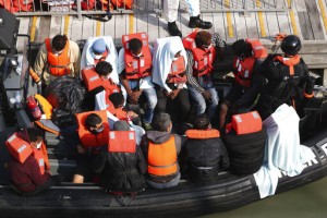 Eu States Accept Plan As A Basis To Revamp Asylum Policy