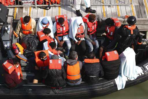 Eu States Accept Plan As A Basis To Revamp Asylum Policy