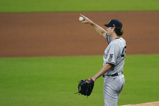 Brosseau Homer Off Chapman Lifts Rays Over Yanks, Into Alcs