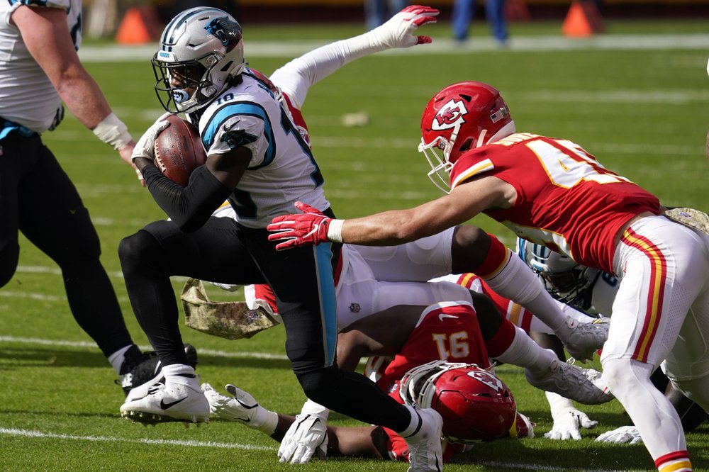 Chiefs Escape With 33 31 Win When Panthers Fg Is Wide Right