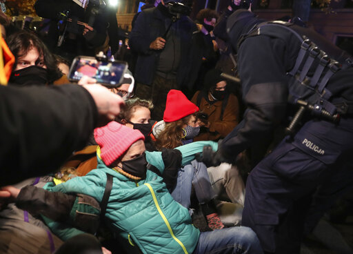 Polish Police Carry Away Abortion Rights Protesters
