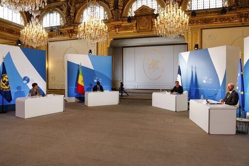 Europe, Gates Pledge Funds To Get Vaccines Tor Poor Nations