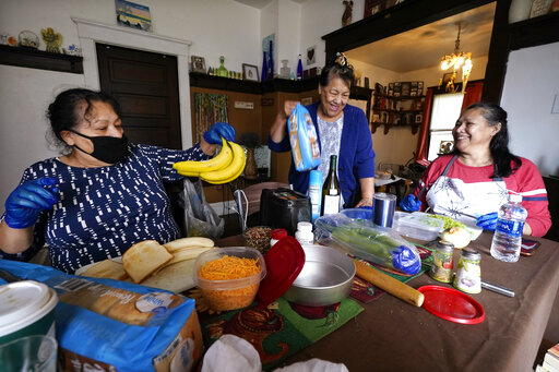 Experts Say No Need To Cancel Thanksgiving, But Play It Safe