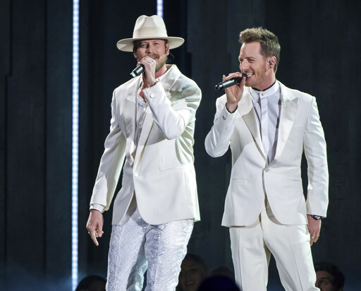 Positive Covid 19 Test Sidelines Fgl’s Tyler Hubbard At Cmas