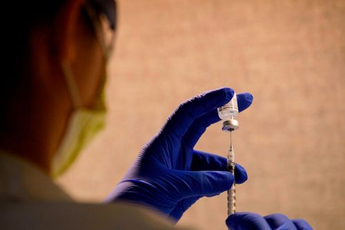 Genetics Experts Worry Coronavirus Vaccines Might Not Work Quite As Well Against Uk Variant